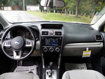 2018 Subaru Forester 2.5i Premium AWD - Photo 14 - Mishawaka, IN 46545
