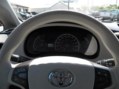 2013 Toyota Sienna LE 8-Passenger   - Photo 27 - Mishawaka, IN 46545