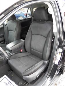 2015 Subaru Outback 2.5i Premium  AWD - Photo 10 - Mishawaka, IN 46545
