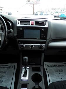 2015 Subaru Outback 2.5i Premium  AWD - Photo 18 - Mishawaka, IN 46545