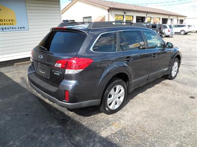 2010 Subaru Outback 2.5i Limited  AWD - Photo 3 - Mishawaka, IN 46545