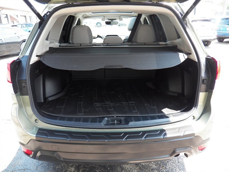 2020 Subaru Forester Premium AWD - Photo 9 - Mishawaka, IN 46545