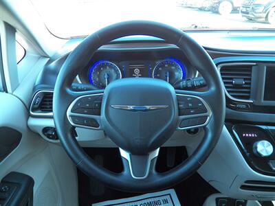 2019 Chrysler Pacifica Touring Plus   - Photo 32 - Mishawaka, IN 46545