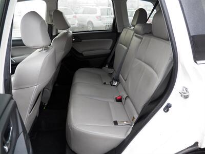 2016 Subaru Forester 2.5i Limited AWD - Photo 14 - Mishawaka, IN 46545