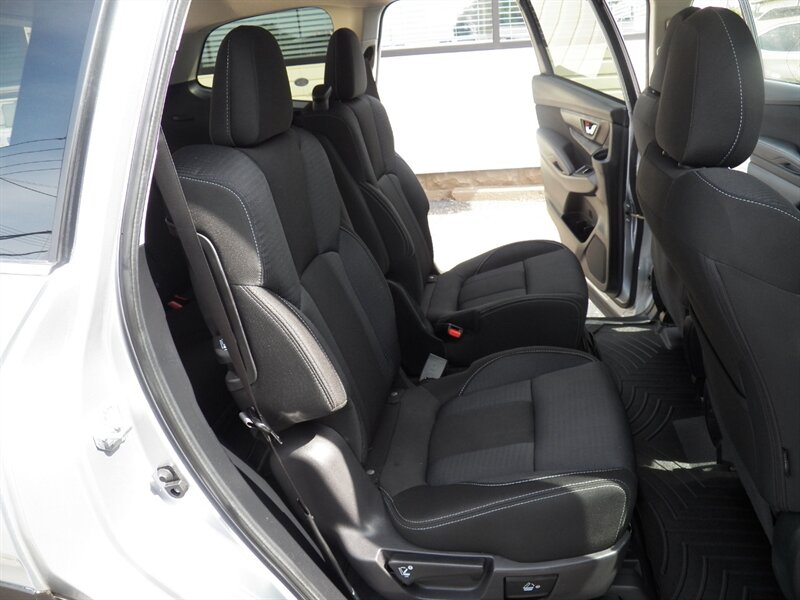 2023 Subaru Ascent Premium 7-Passenger AWD - Photo 14 - Mishawaka, IN 46545