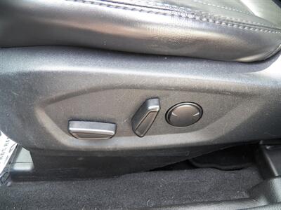 2019 Ford Explorer XLT  AWD - Photo 10 - Mishawaka, IN 46545