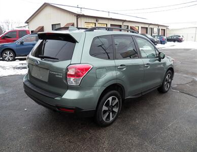 2017 Subaru Forester 2.5i Premium  AWD - Photo 3 - Mishawaka, IN 46545