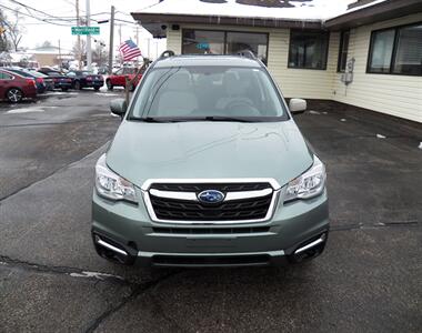 2017 Subaru Forester 2.5i Premium  AWD - Photo 8 - Mishawaka, IN 46545