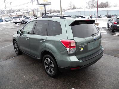 2017 Subaru Forester 2.5i Premium  AWD - Photo 5 - Mishawaka, IN 46545