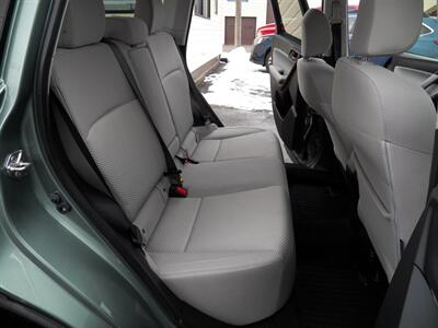 2017 Subaru Forester 2.5i Premium  AWD - Photo 16 - Mishawaka, IN 46545