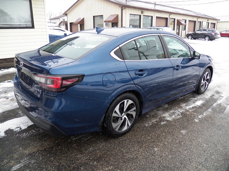 2020 Subaru Legacy Premium's photo