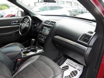 2018 Ford Explorer XLT AWD - Photo 12 - Mishawaka, IN 46545