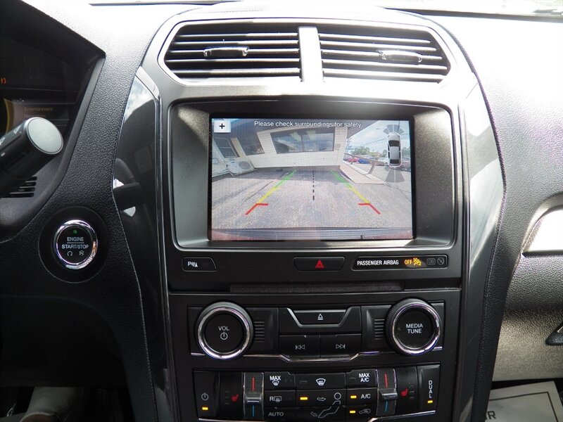 2018 Ford Explorer XLT AWD - Photo 19 - Mishawaka, IN 46545