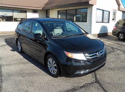 2017 Honda Odyssey SE   - Photo 1 - Mishawaka, IN 46545