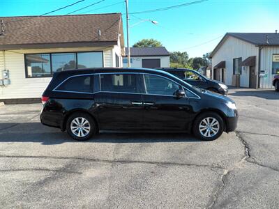 2017 Honda Odyssey SE   - Photo 2 - Mishawaka, IN 46545