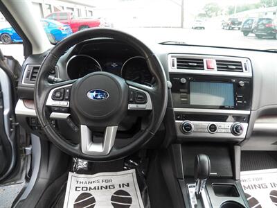2015 Subaru Outback 2.5i Limited AWD - Photo 17 - Mishawaka, IN 46545