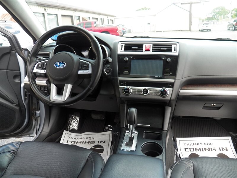 2015 Subaru Outback 2.5i Limited AWD - Photo 15 - Mishawaka, IN 46545