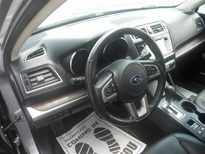 2015 Subaru Outback 2.5i Limited AWD - Photo 8 - Mishawaka, IN 46545