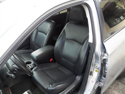 2015 Subaru Outback 2.5i Limited AWD - Photo 9 - Mishawaka, IN 46545