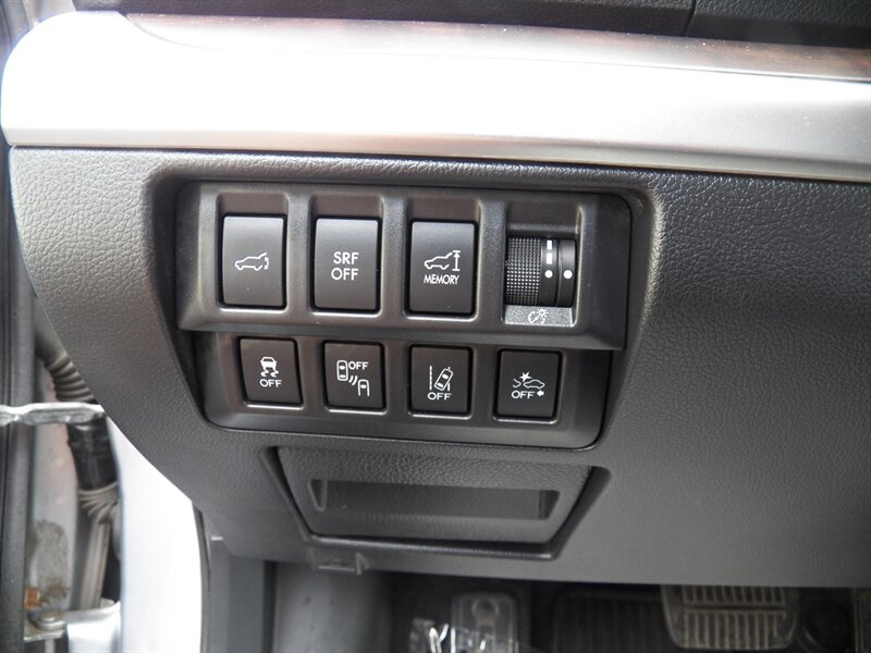 2015 Subaru Outback 2.5i Limited AWD - Photo 19 - Mishawaka, IN 46545