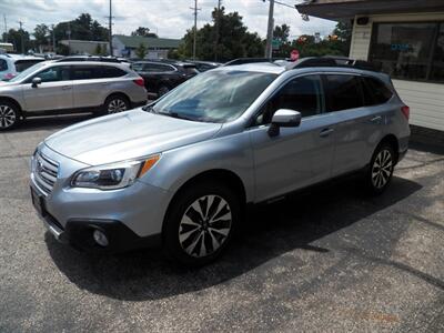 2015 Subaru Outback 2.5i Limited AWD - Photo 4 - Mishawaka, IN 46545
