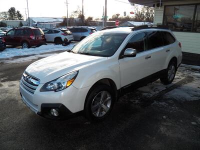 2013 Subaru Outback 2.5i Limited  AWD - Photo 2 - Mishawaka, IN 46545