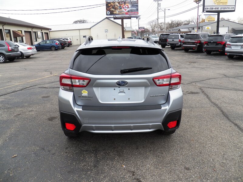 2019 Subaru Crosstrek 2.0i Premium photo 4