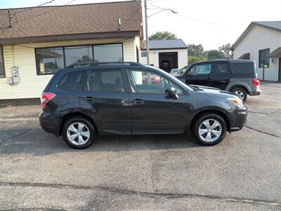 2015 Subaru Forester 2.5i Premium  AWD - Photo 2 - Mishawaka, IN 46545