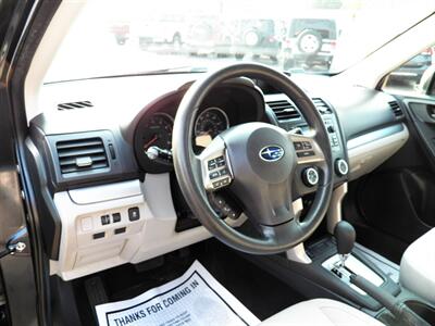 2015 Subaru Forester 2.5i Premium  AWD - Photo 11 - Mishawaka, IN 46545