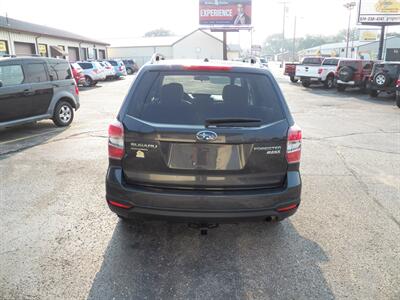 2015 Subaru Forester 2.5i Premium  AWD - Photo 4 - Mishawaka, IN 46545