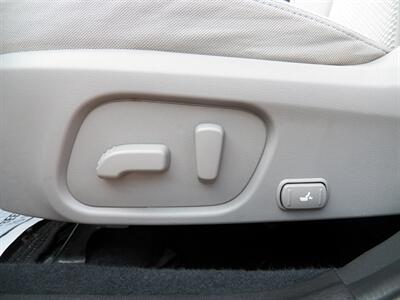 2015 Subaru Forester 2.5i Premium  AWD - Photo 13 - Mishawaka, IN 46545