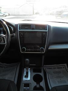 2018 Subaru Outback 2.5i Premium  AWD - Photo 20 - Mishawaka, IN 46545