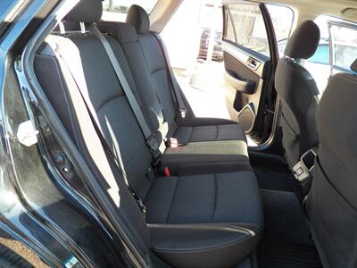 2018 Subaru Outback 2.5i Premium  AWD - Photo 16 - Mishawaka, IN 46545
