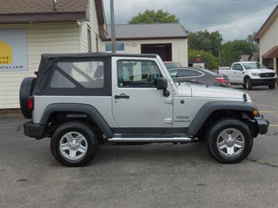 2011 Jeep Wrangler Sport  4x4 - Photo 2 - Mishawaka, IN 46545