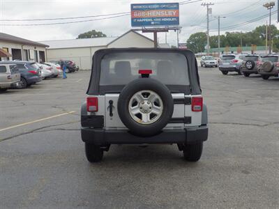 2011 Jeep Wrangler Sport  4x4 - Photo 4 - Mishawaka, IN 46545