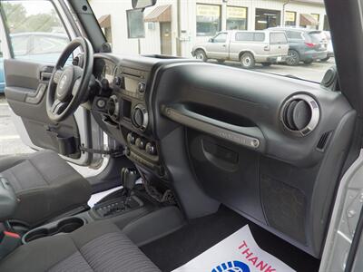 2011 Jeep Wrangler Sport  4x4 - Photo 15 - Mishawaka, IN 46545