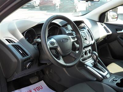 2014 Ford Focus SE   - Photo 9 - Mishawaka, IN 46545