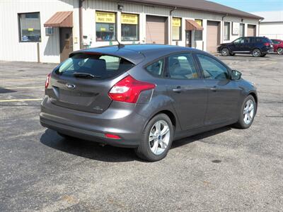 2014 Ford Focus SE   - Photo 3 - Mishawaka, IN 46545