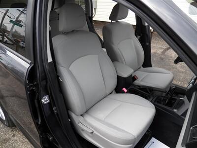 2016 Subaru Forester 2.5i Premium  AWD - Photo 13 - Mishawaka, IN 46545