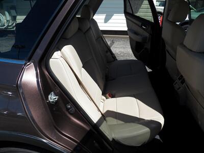 2019 Subaru Outback 3.6R Limited  AWD - Photo 13 - Mishawaka, IN 46545