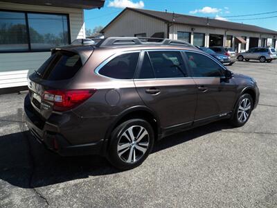 2019 Subaru Outback 3.6R Limited  AWD - Photo 2 - Mishawaka, IN 46545