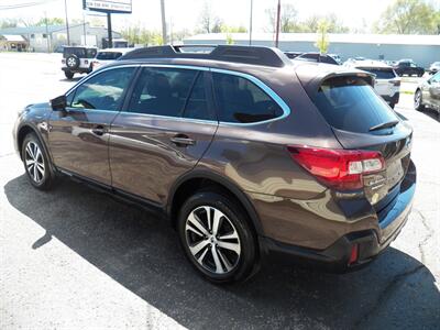 2019 Subaru Outback 3.6R Limited  AWD - Photo 6 - Mishawaka, IN 46545