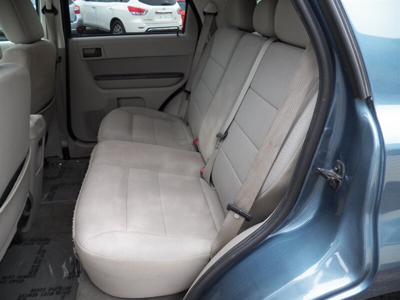 2012 Ford Escape XLT - Photo 11 - Mishawaka, IN 46545