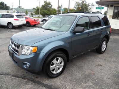 2012 Ford Escape XLT - Photo 2 - Mishawaka, IN 46545