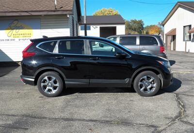 2017 Honda CR-V EX  AWD - Photo 2 - Mishawaka, IN 46545