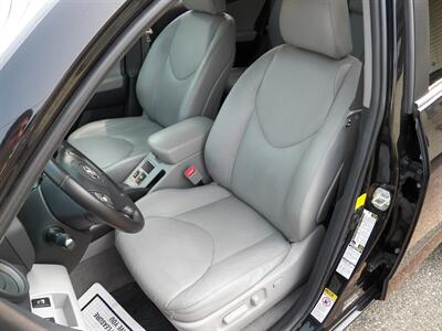 2012 Toyota RAV4 Limited  V6 AWD - Photo 11 - Mishawaka, IN 46545