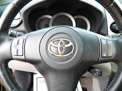 2012 Toyota RAV4 Limited  V6 AWD - Photo 23 - Mishawaka, IN 46545