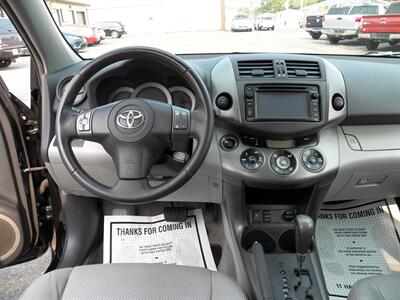 2012 Toyota RAV4 Limited  V6 AWD - Photo 18 - Mishawaka, IN 46545