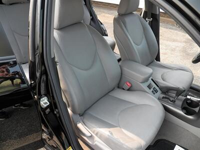 2012 Toyota RAV4 Limited  V6 AWD - Photo 16 - Mishawaka, IN 46545