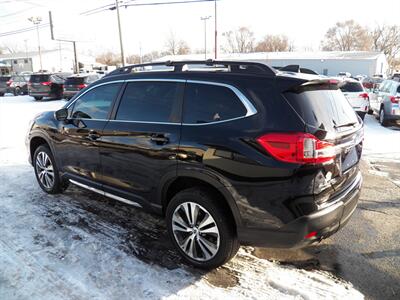 2019 Subaru Ascent Limited 7-Passenger  AWD - Photo 2 - Mishawaka, IN 46545